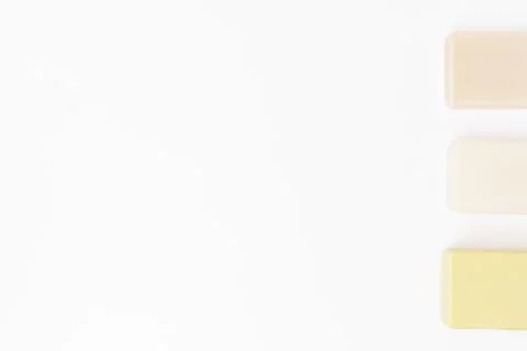 Top view of soap bars flat lay on white background 스톡 사진