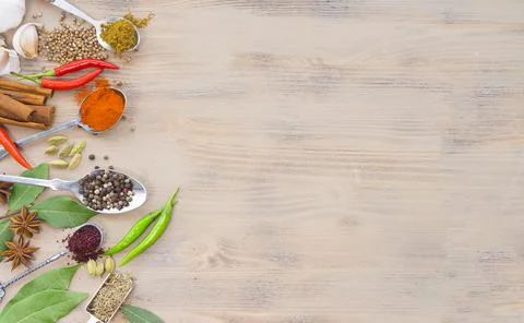 Top view on a table with spices Foto stock