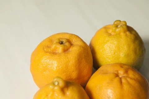 Top view of tangerines on the table with copy space. Orange, sweet and tropic 스톡 사진