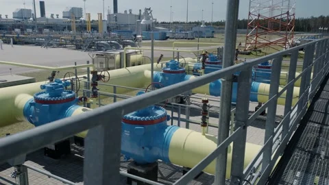 Top view of the territory and complex equipment of the oil refinery plant Stock Footage 139266377