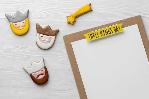 Top view three kings with notepad shooting star epiphany day 스톡 사진