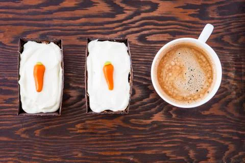 Top view of two homemade mini carrot cakes with mascarpone cream cheese Фото