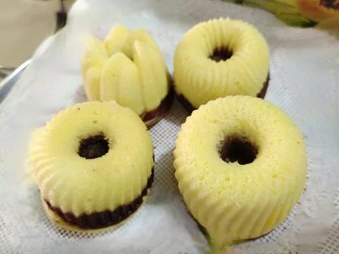 Top view of various streamed buns without topping Stock Photos