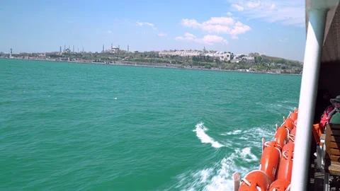 Topkapi palace from the cruise ship 스톡 동영상 147661598