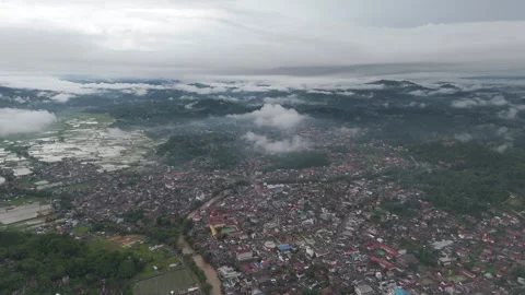TORAJA CLOUD 10 Stock-Footage 323114695
