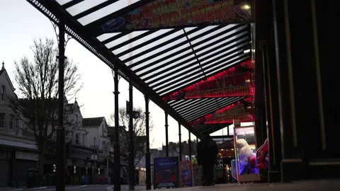 Torbay road pedestrianisation - Ghost Town at Dusk by Arcades Boardwalk Vídeo Stock 224724102