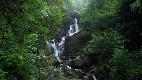 Torc Waterfall Wide 스톡 동영상 122855539