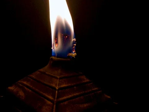 Torch Fire 動画素材 77072671