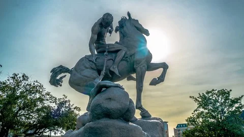 The Torchbearers Statue Timelapse Stock-Footage 84944262