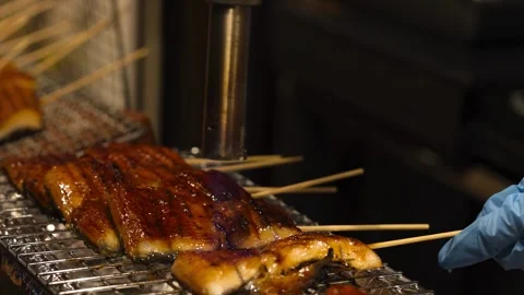 Torching Skewered Meat for Perfect Glaze Vídeos de archivo 309771079