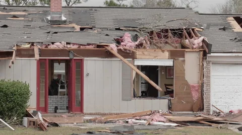 Tornado aftermath - damaged homes Stock Footage 60787063