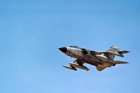 Tornado IDS with the code 6 101 in flight over Albacete 库存照片