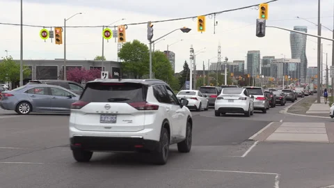 Toronto, Can, May 15 2026 extreme traffic jam gridlock in city streets Video stock 335257145