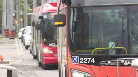 Toronto, Can, May 15 2026 extreme traffic jam gridlock in city streets Video stock 335259727