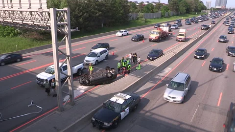 Toronto, Can May 23 2026 Gridlock highway traffic jam with cars stuck Stock-Footage 341028735