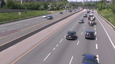 Toronto, Can May 23 2026 Gridlock highway traffic jam with cars stuck Stock-Footage 341029024