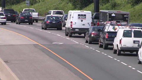 Toronto, Can May 23 2026 Gridlock highway traffic jam with cars stuck Stock-Footage 341029158