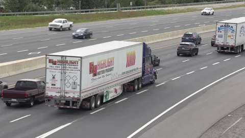 Toronto, Canada, Sep 8 2026 Rush hour traffic gridlock on highway 401 Видео 344884996