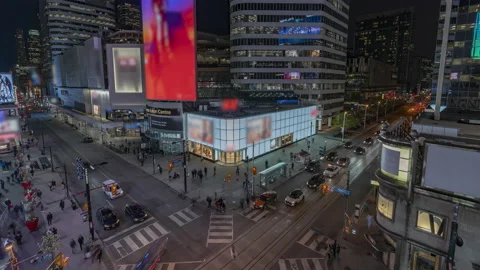 Toronto, Canada, Timelapse - Dundas Square Intersection at night 스톡 동영상 195303271
