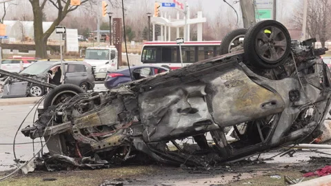 Toronto car accident in city intersection with police and fire on scene Stockbeeldmateriaal 146102699