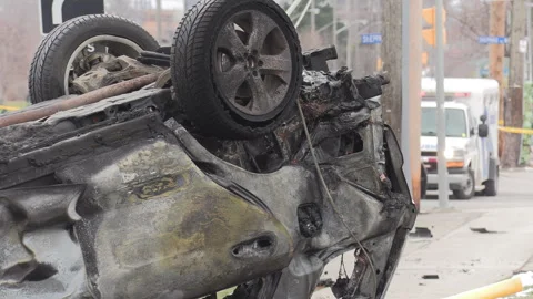 Toronto, On, Dec 16 2025 Spectacular car crash fire after police chase 스톡 동영상 344012459