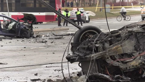 Toronto, On, Dec 16 2025 Spectacular car crash fire after police chase 스톡 동영상 344012608