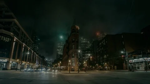 Toronto Flatiron Building Hyperlapse at Night Video stock 104891113