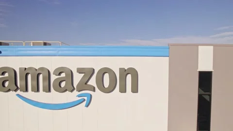Toronto, Ontario, Canada - September 11, 2022: Amazon warehouse building head Video stock 211237231