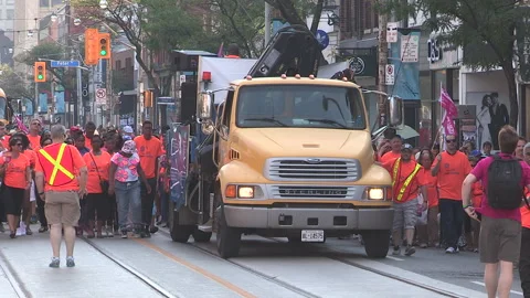 Toronto, On Sept 4 2025 Labor day parade protest for unions and skilled trades 스톡 동영상 341346376