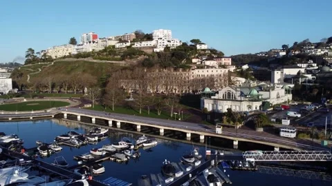 Torquay, Devon, England: Drone View: Torquay marina and promenade 库存影片 168109566