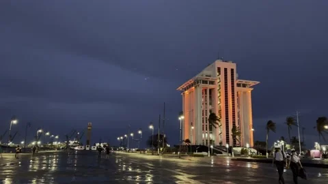 Torre de Pemex en el Malecon de Veracruz, en la noche Stock Footage 169061892