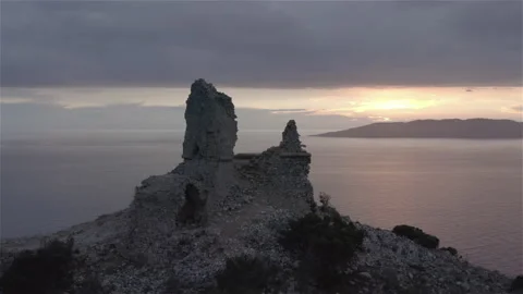 Torre di Capo d'Uomo Drone view, Monte Argentario, Tuscany, Italy, 4K Log 10 Bit 스톡 동영상 165999949