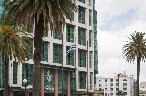 Torre Ejecutiva in Independence Square, in Montevideo Torre Ejecutiva in I... Stock Photos
