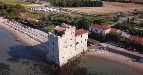 Torre Mozza, Toscana. Aerial view on the sea, beach and ancient fortress Stock Footage 92217543