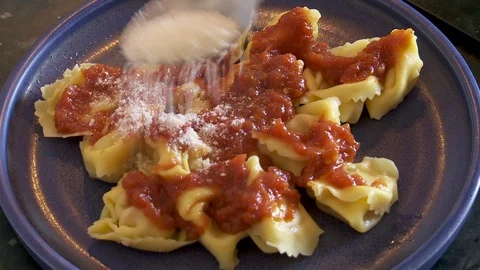 Torteleni pasta 動画素材 112987427