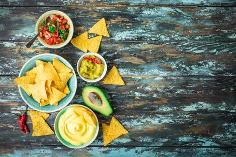 Tortilla chips and assorted dips Foto stock