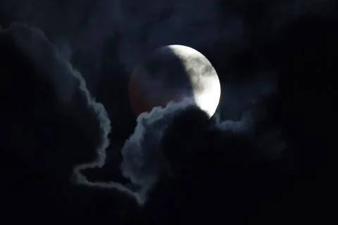 Total lunar eclipse in Spain, Ferrol - 14 Mar 2025 Stock Photos