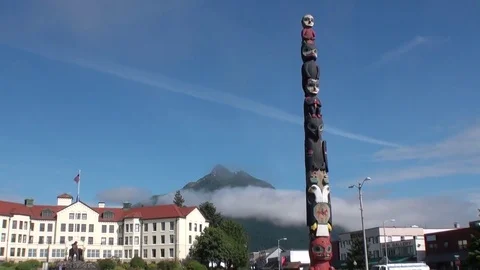 Totem pillar in Sitka. Stock-Footage 74535699