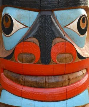 Totem pole face Stock-Fotos