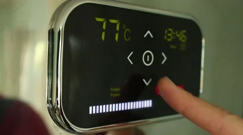 Touch panel. Setting. Reduction in temperature. Vídeo Stock 50902424