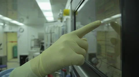 Touch screen with glove Video stock 61003380