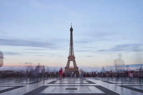 Tour de eiffel in the evening Stock Photos