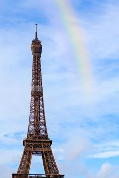 Tour Eiffel and Rainbow Stock-Fotos