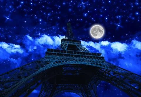 Tour Eiffel at night with fullmoon Stock Photos