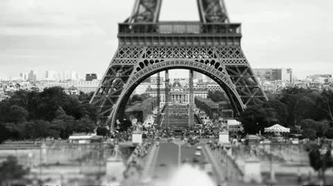 Tour Eiffel in Paris 動画素材 21256046