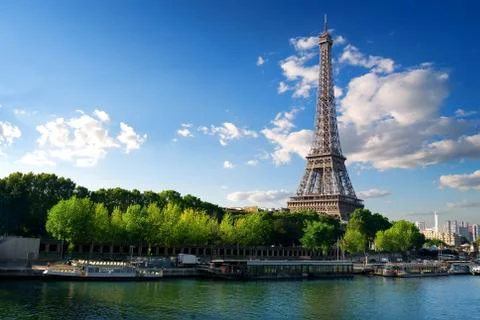 Tour Eiffel in Paris Stock Photos