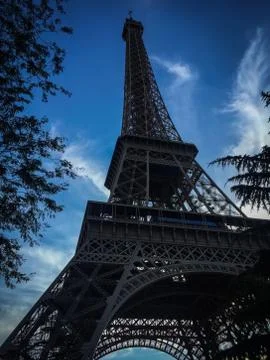Tour Eiffel with three Photos
