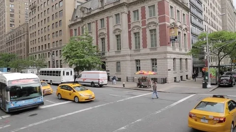 Tour of Upper Manhattan from open top bus, Manhattan Stock Footage 70093418