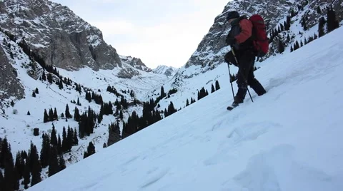 Tourist with a backpack walking Video stock 59698460