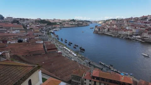 Tourist boat on the Douro. Stock Footage 327686519
